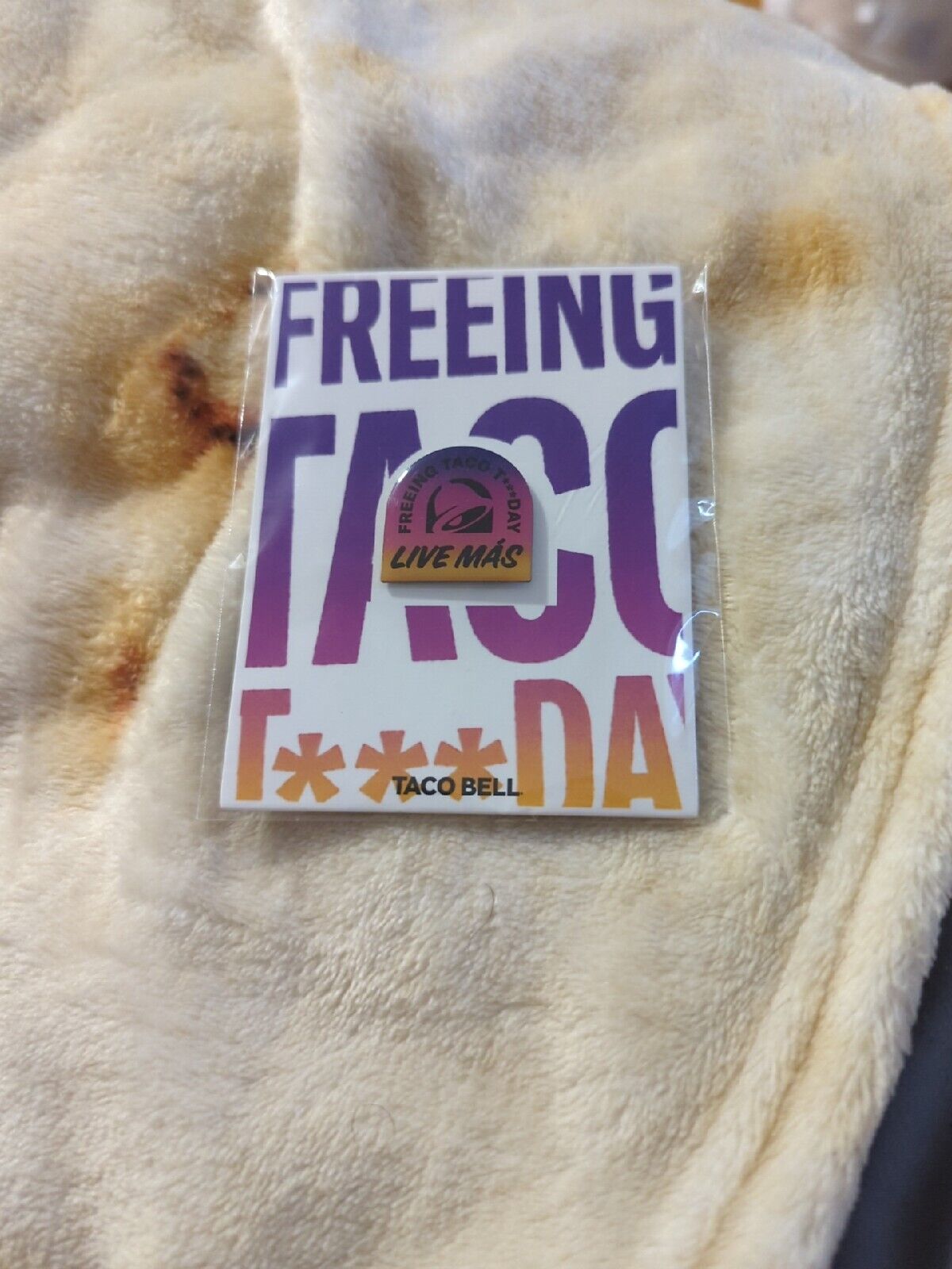 Freeing Taco Tuesday Taco Bell Enamel Hat Pin *NEW*