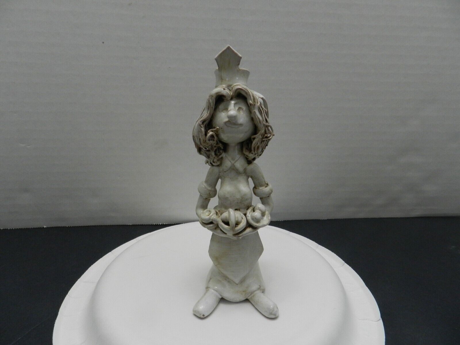 Vtg Dino Bencini Italian Ceramic Sculpture Female Housemaid/Waitress Signed