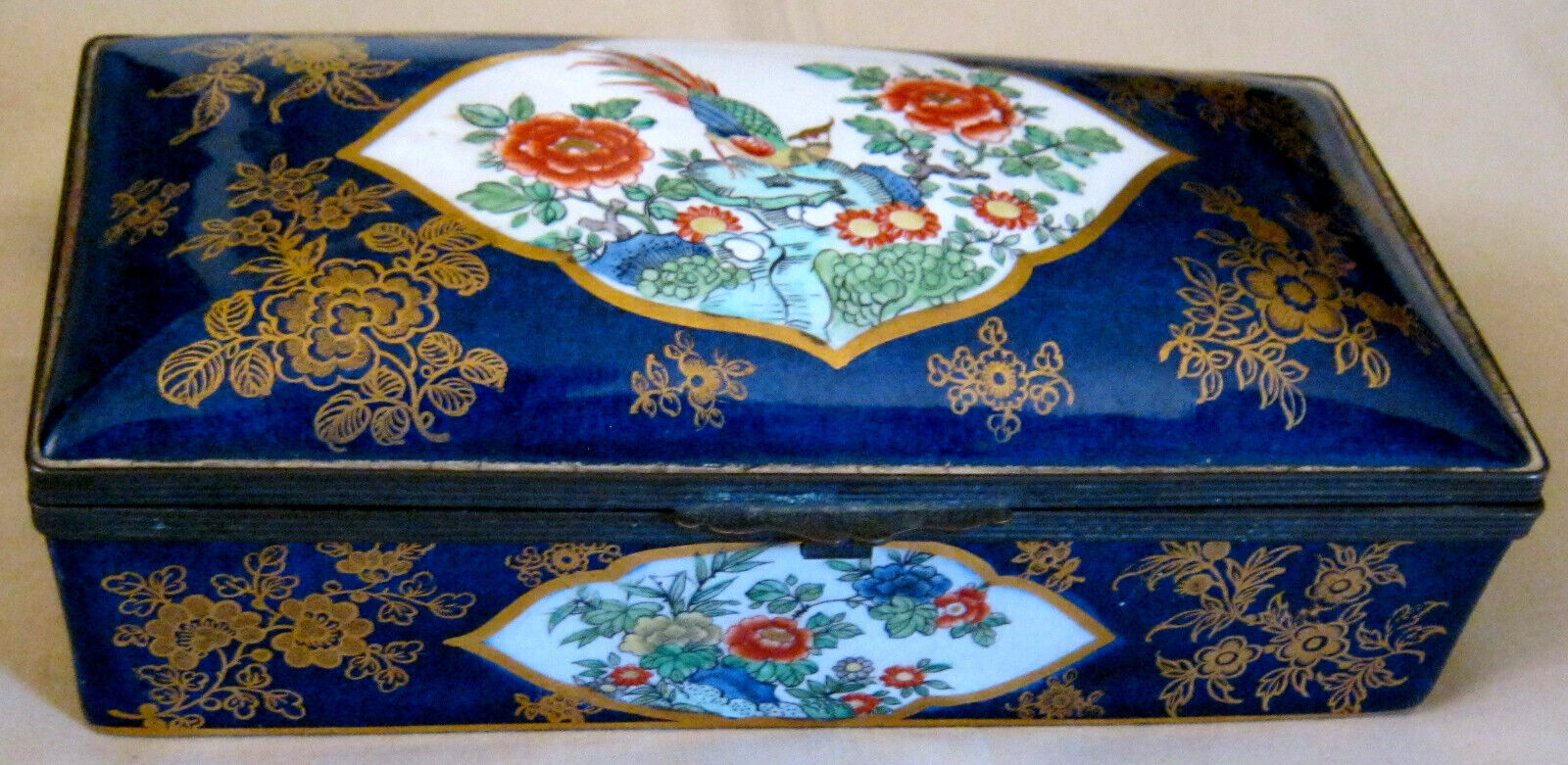 Nice Old BOOTHS SILICON China Pottery IMARI Gold & Cobalt Blue Vanity LIDDED BOX