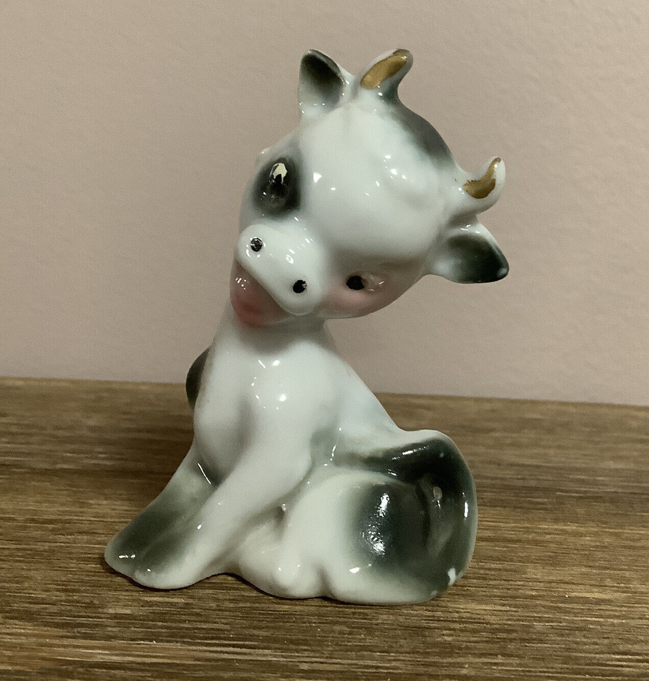Vintage Porcelain Miniature Cow/Bull Figurine