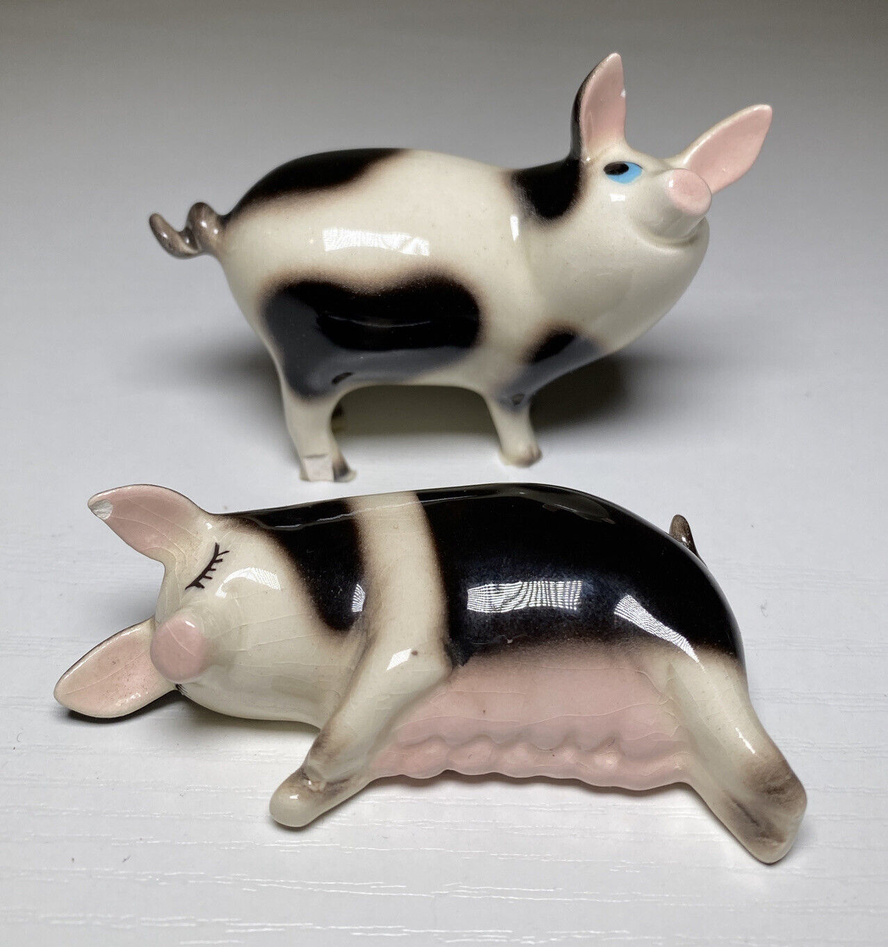 Vintage Hagen Renaker Papa Mama pig figurines *imperfections please read*