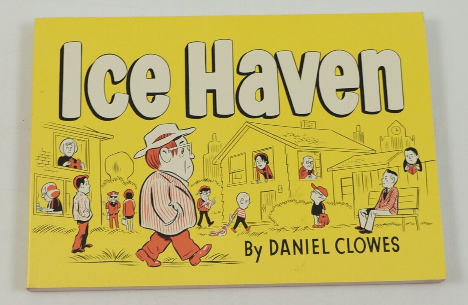 Ice Haven [Pantheon Graphic Library] - paperback Clowes, Daniel