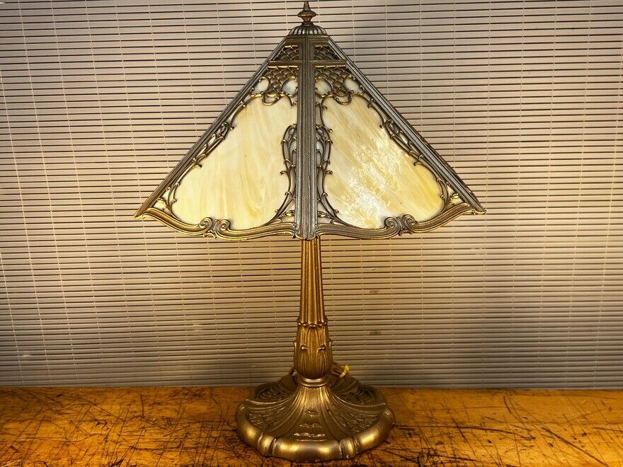 ANTIQUE MILLER LAMP CO. TABLE LAMP CARAMEL SLAG GLASS FLORAL BASE #1047 REWIRED