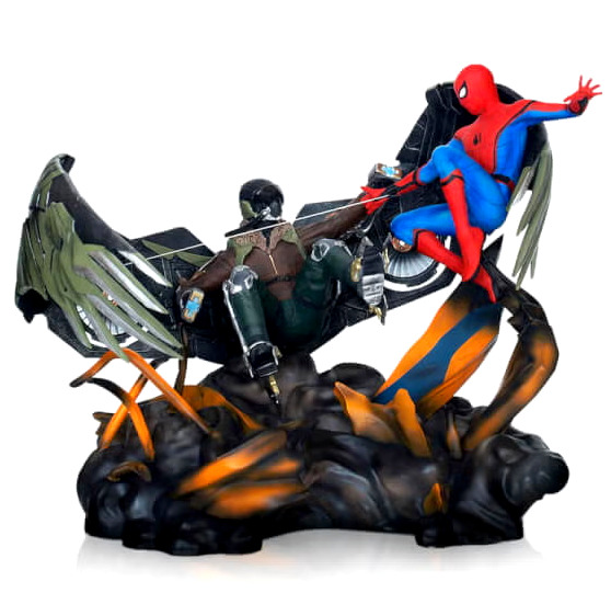 Marvel Spider-Man: Homecoming Deluxe Figurine / Statue - Spider-Man vs Vulture