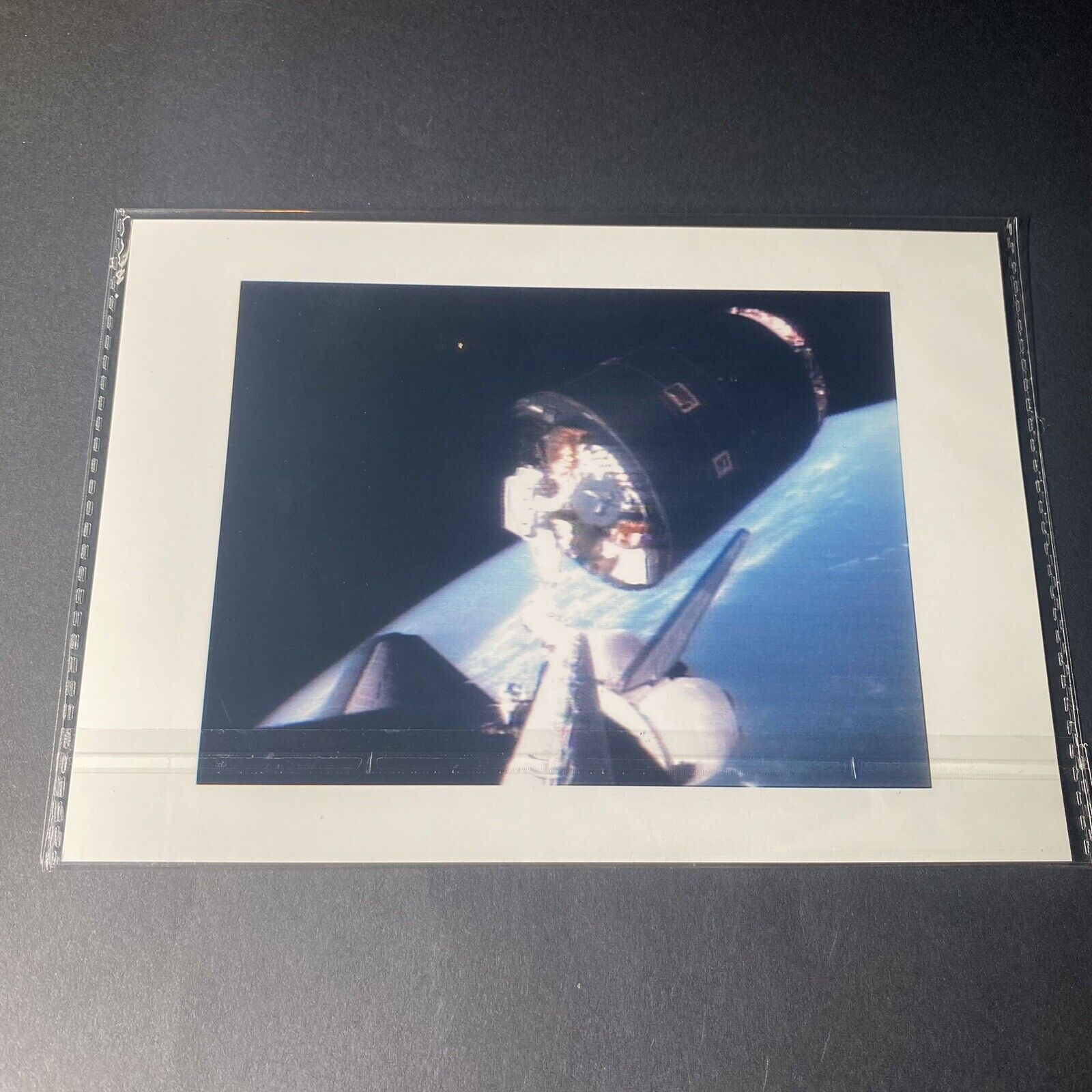 Official NASA Photo 1992 STS-49 Intelsat VI Satellite Kennedy Space Center