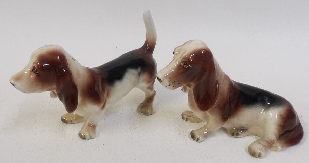 Vintage Enesco Bassett Hound Dogs Salt Pepper Shakers