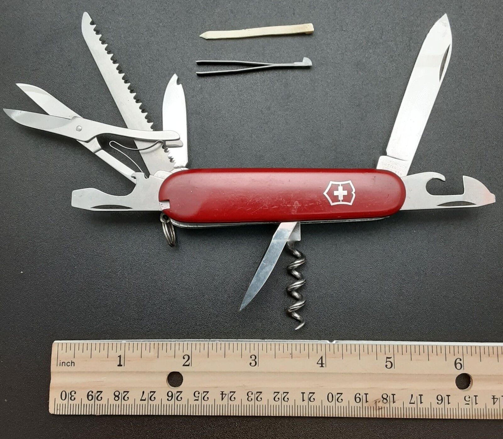 Vintage Red VICTORINOX Huntsman Swiss Army Knife , No Hook, Grooved Corkscrew