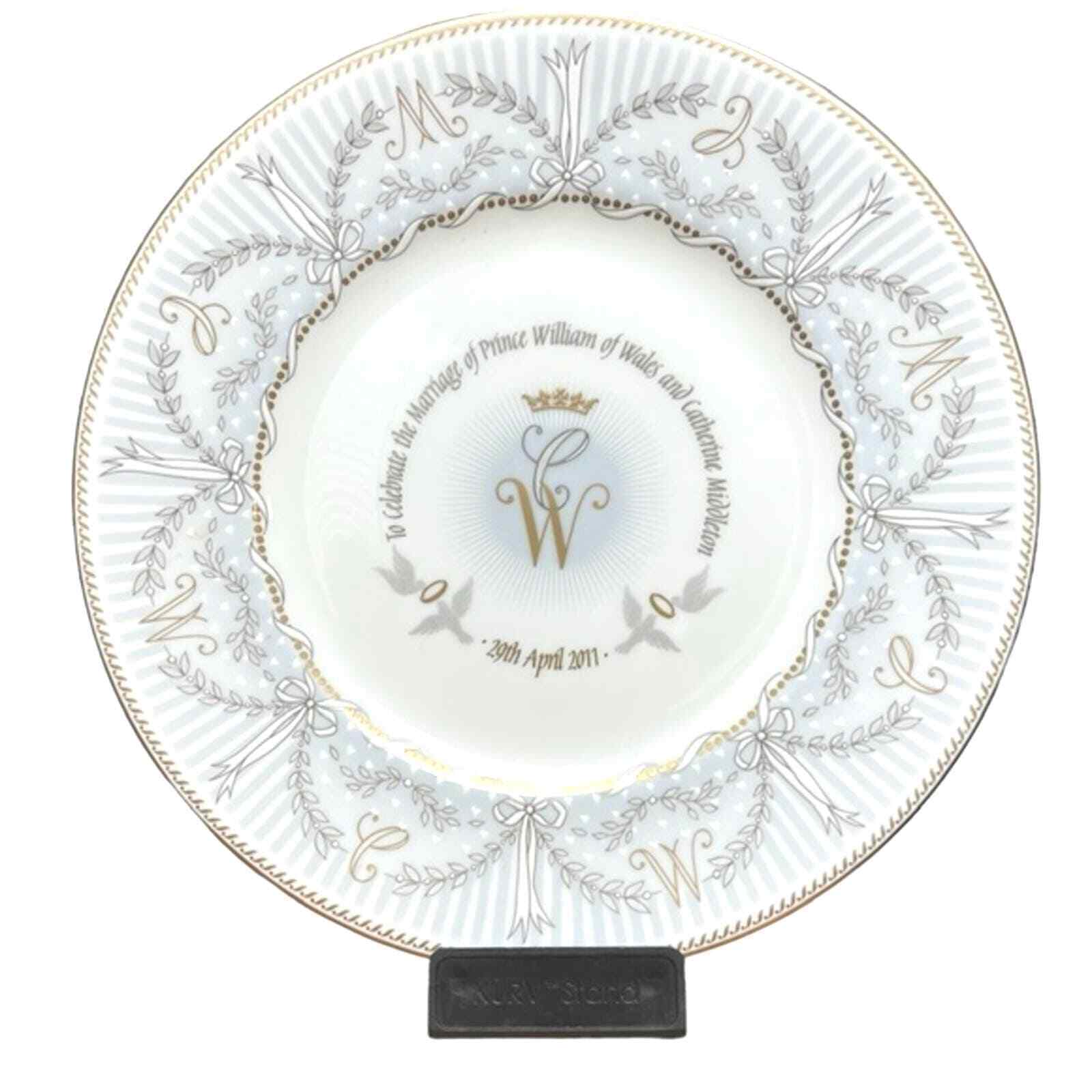 Official Royal Collection Commemorative Wedding‎ William and Catherine 9” Plate