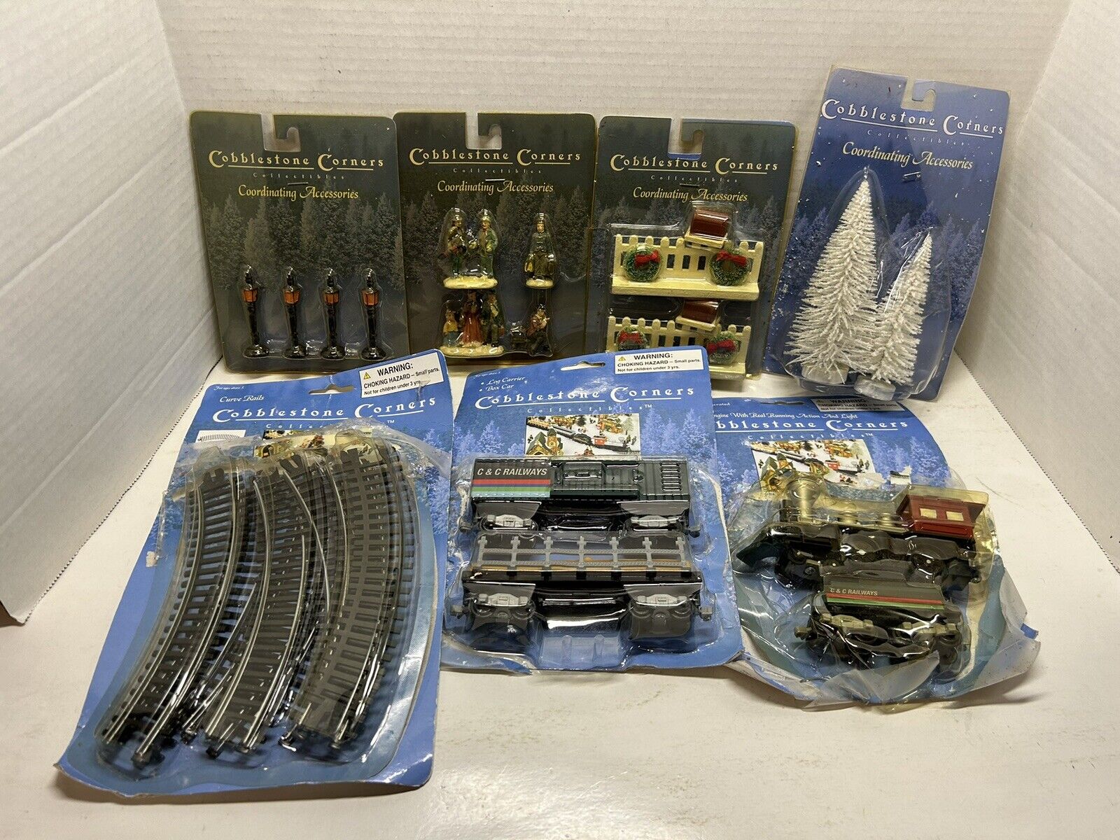 Cobblestone Corners Collection Accessories Figures Trains Tracks Trees Lot