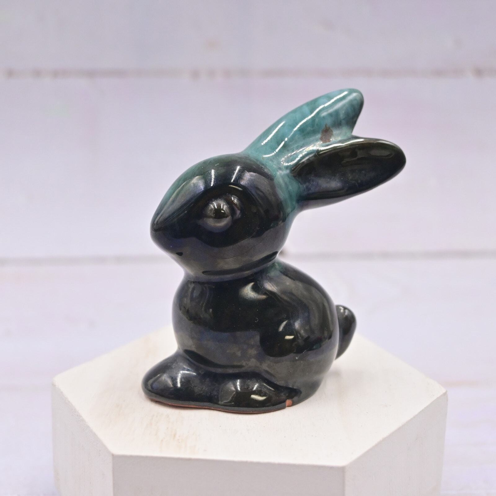 Vintage Blue Mountain Pottery BMP Canada Drip Glaze Bunny Rabbit Figure