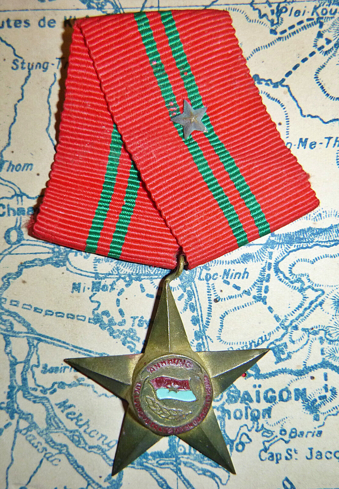 VC MEDAL - Liberation Armed Forces Hero - NLF - VIET CONG - Vietnam War - M.492