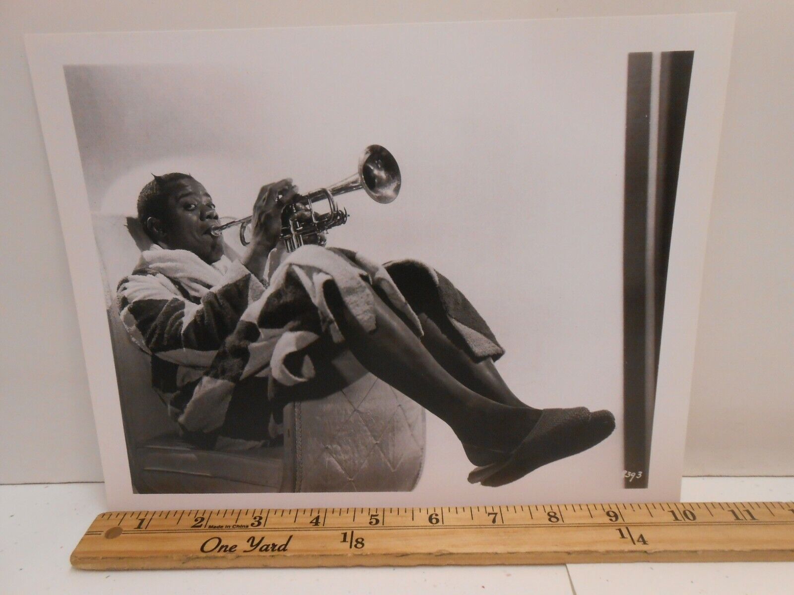 Louis Armstrong 8 x 10 Celebrity Photo - 