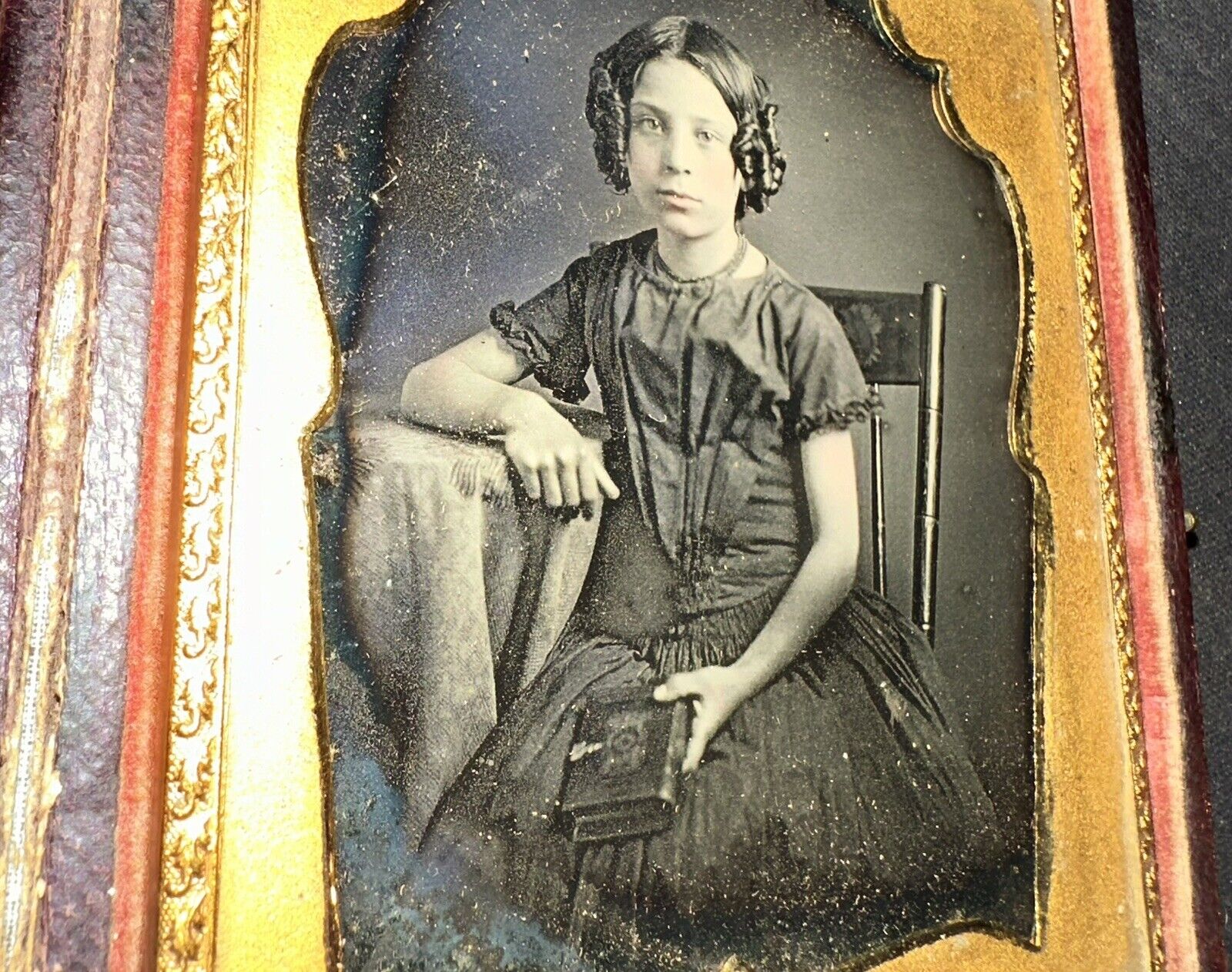 Little Girl Holding Book - Mourning Photo? 1/6 Daguerreotype Unusual Mat