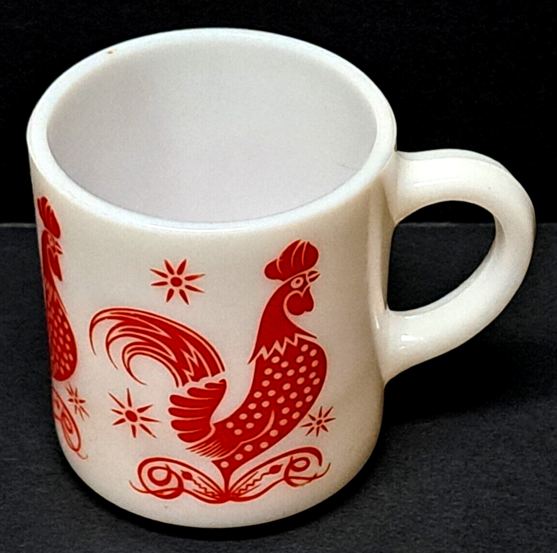 Vintage milk glass coffee mug with red roosters and handle unmarked