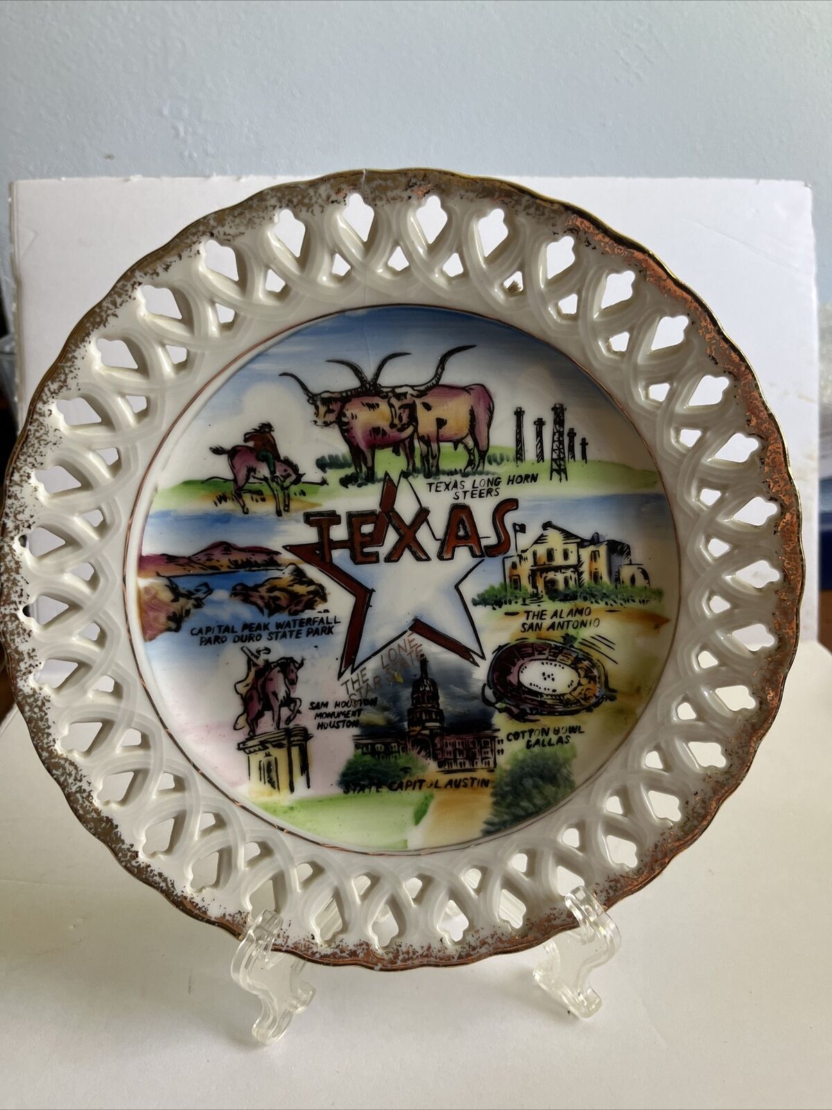 Vintage Texas Souvenir Plate Gold Open Lacework Rim Ceramic 1960\'s 8”