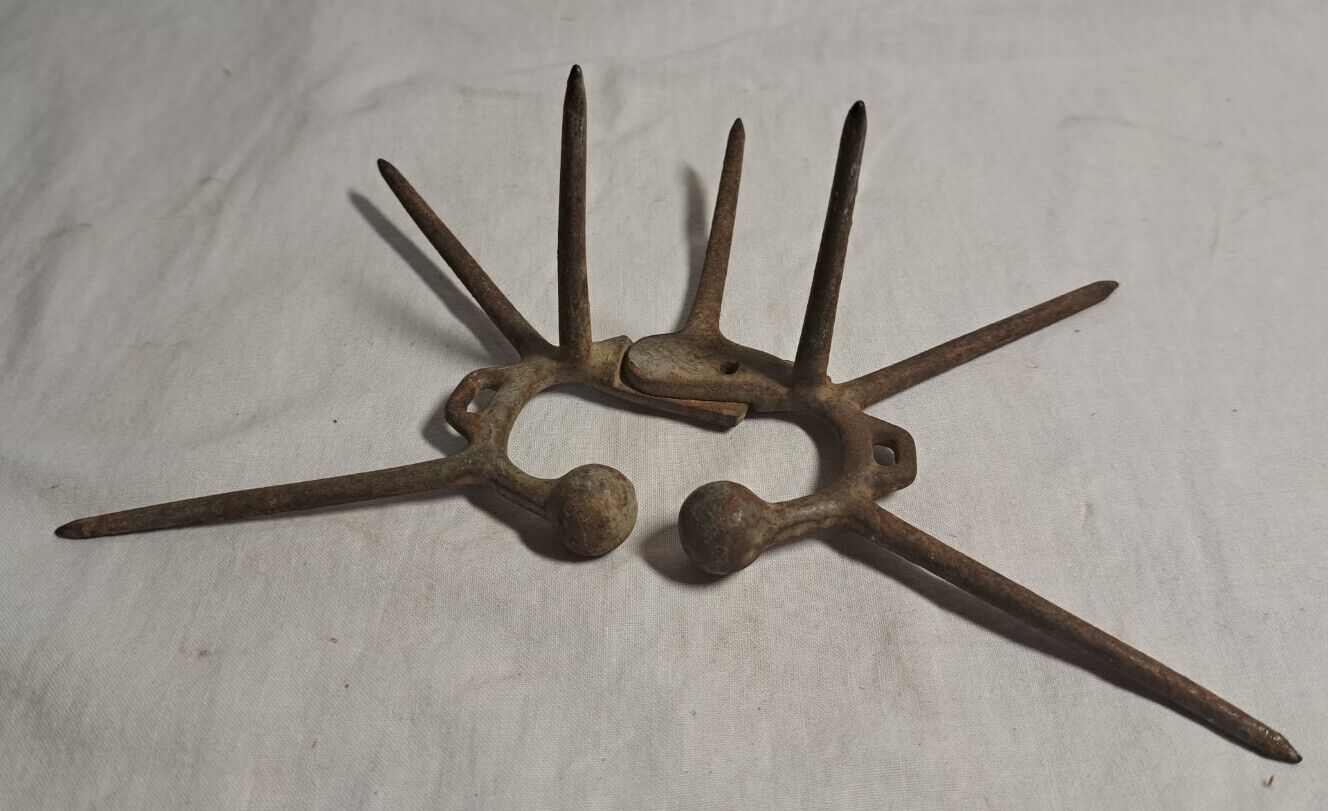 Antique Cast Iron Calf Spiked Weaning Nose Ring Weaner Farm Tool VINTAGE