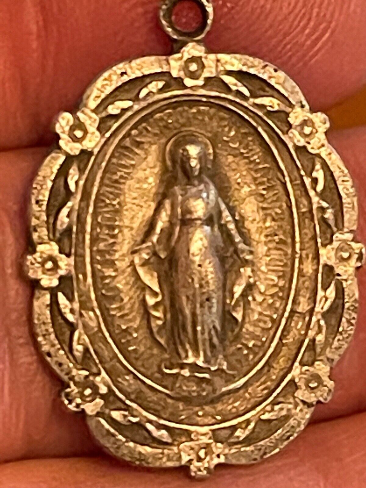 Vintage STERLING BEAUTIFUL Virgin Mary Miraculous  Pendant