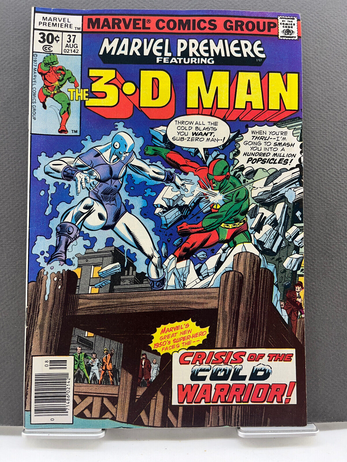 Marvel Premiere #37 the 3-D Man Marvel Comics 1977 8.0 Very Fine