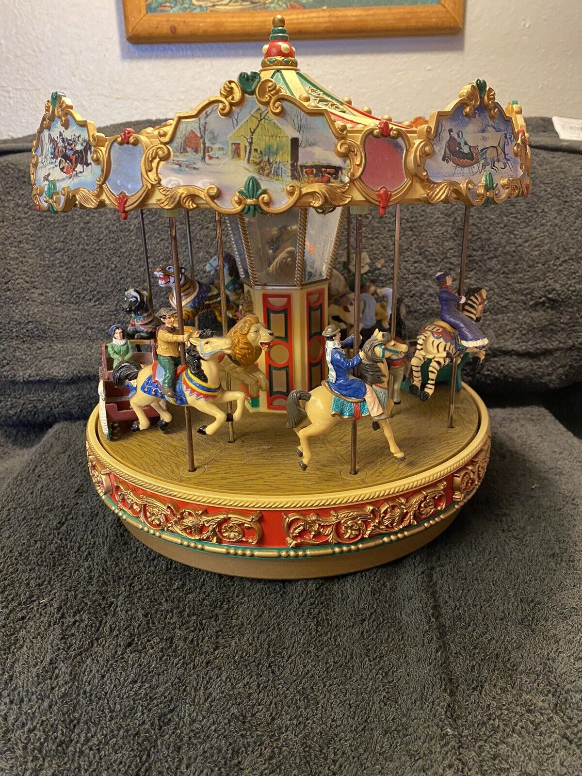 Mr. Christmas ,The Carousel 1997 Vintage