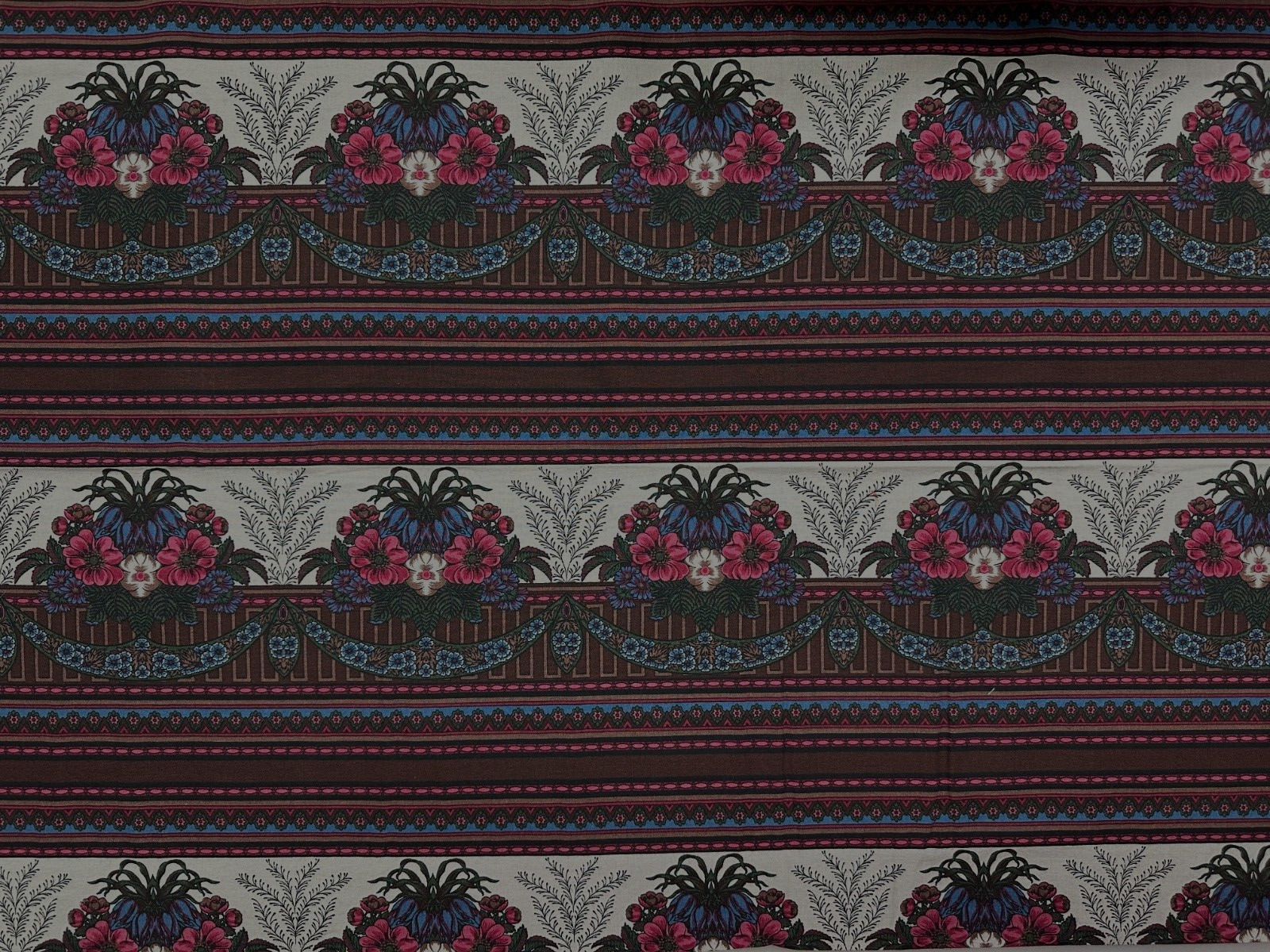 BTHY Jinny Beyer Vintage Border Stripe Fabric 10 Year Anniversary Collection