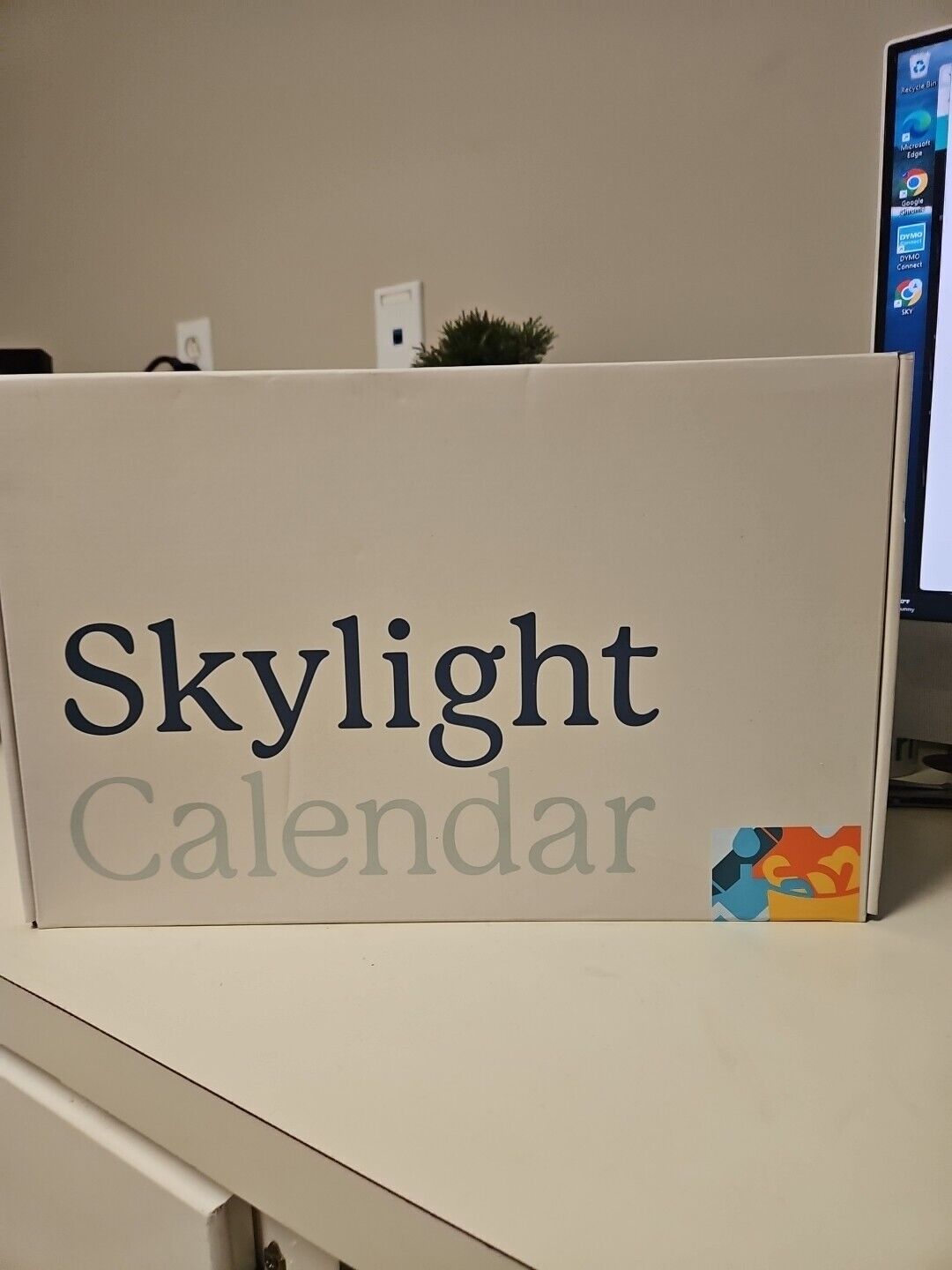 Skylight Calendar: 15 Inch Digital Calendar & Chore Chart, Smart Touchscreen bw3