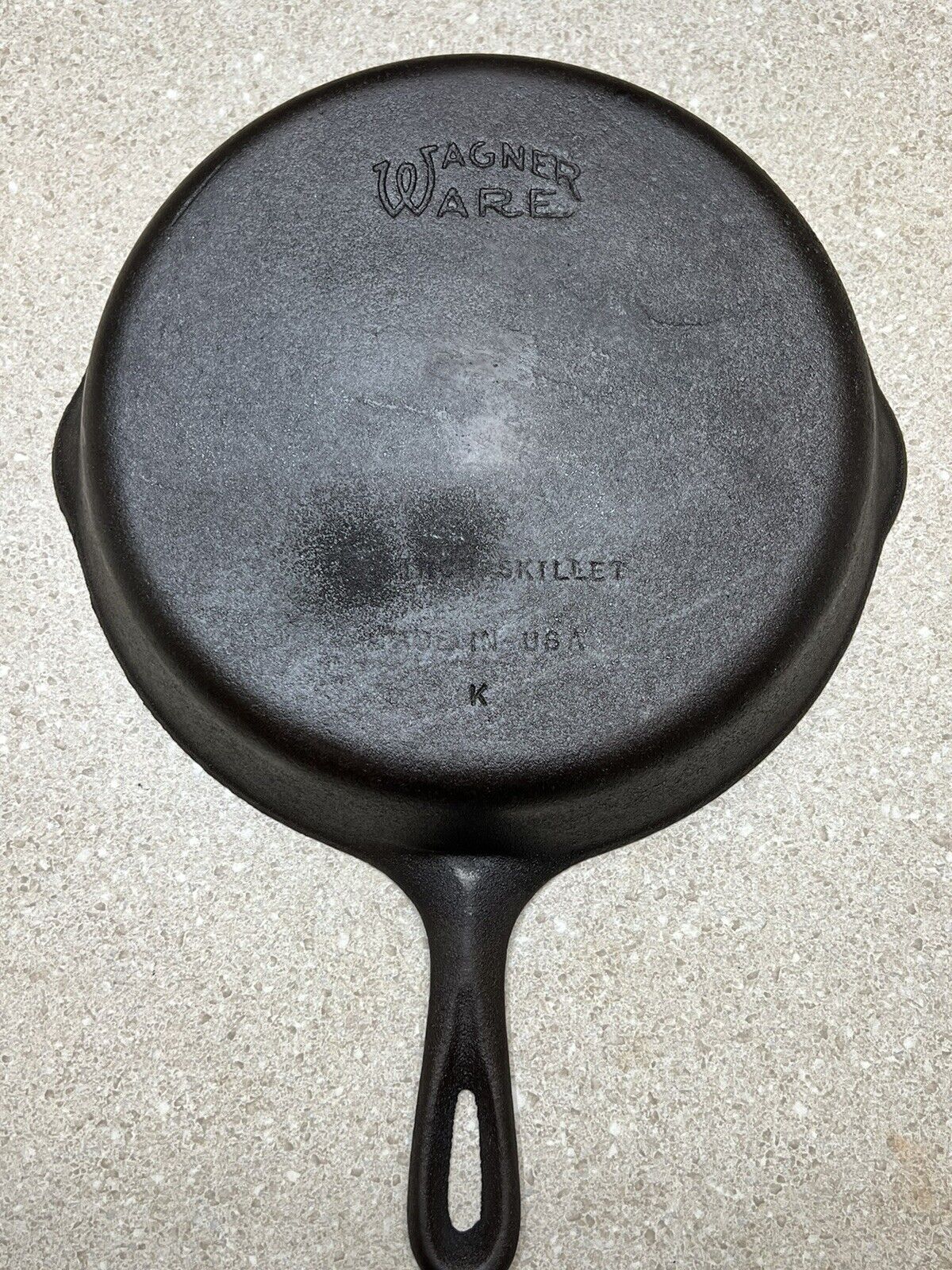 Vintage #8 K Wagner Ware Stylized Cast Iron 10 1/2