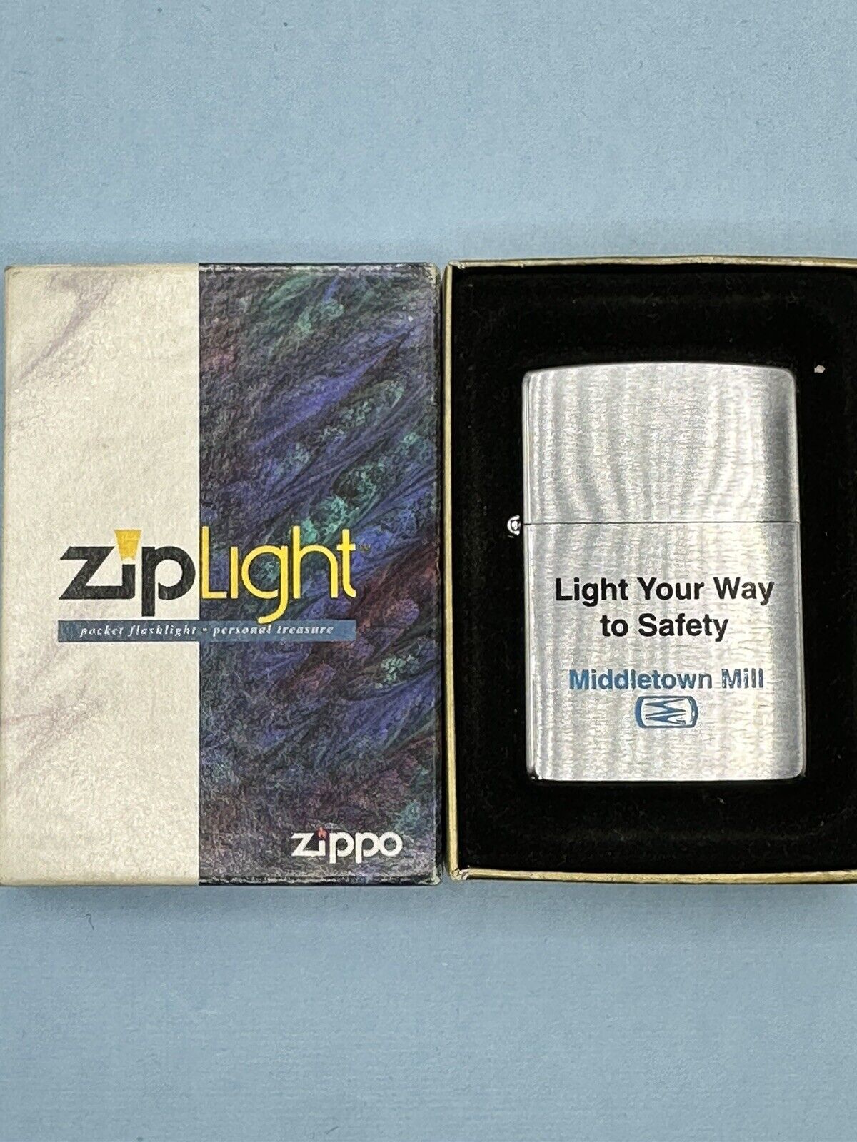 Vintage 2001 Middletown Mill Chrome Ziplight Zippo Flashlight NEW Original Box