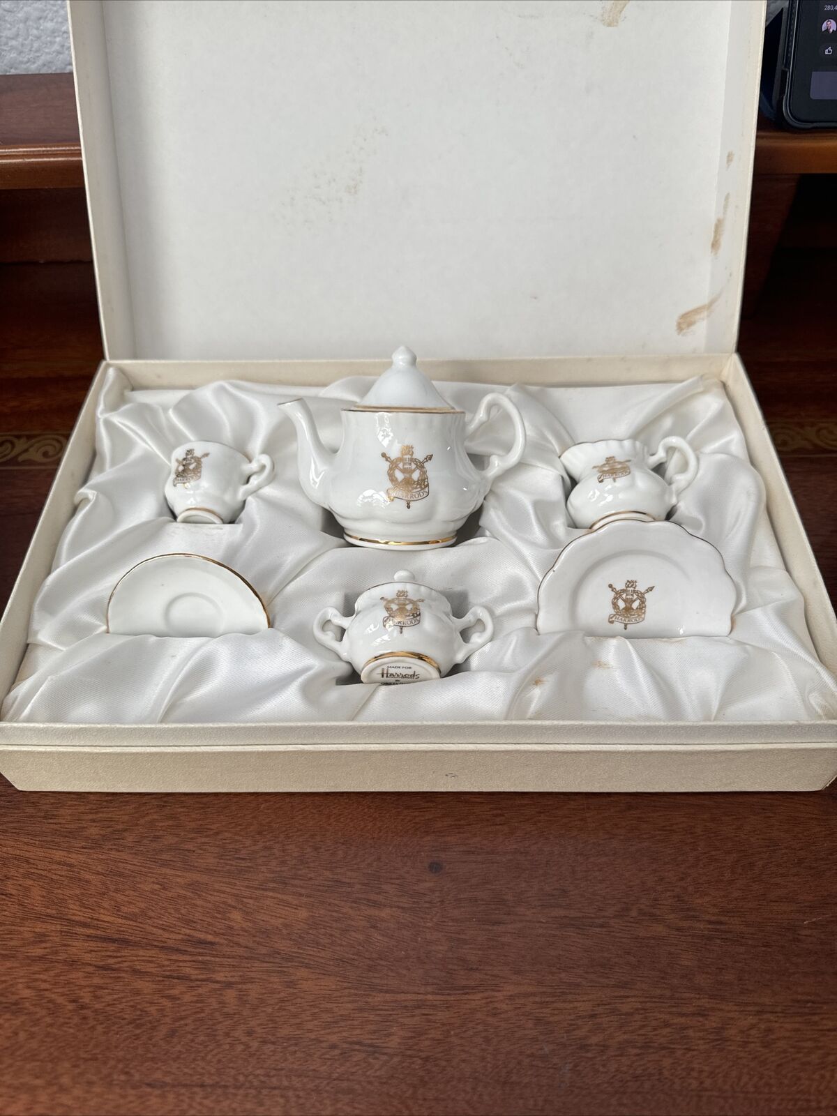 Vintage Harrods Knightsbridge Fine Bone China Tea Set 8 Pcs. Made In England