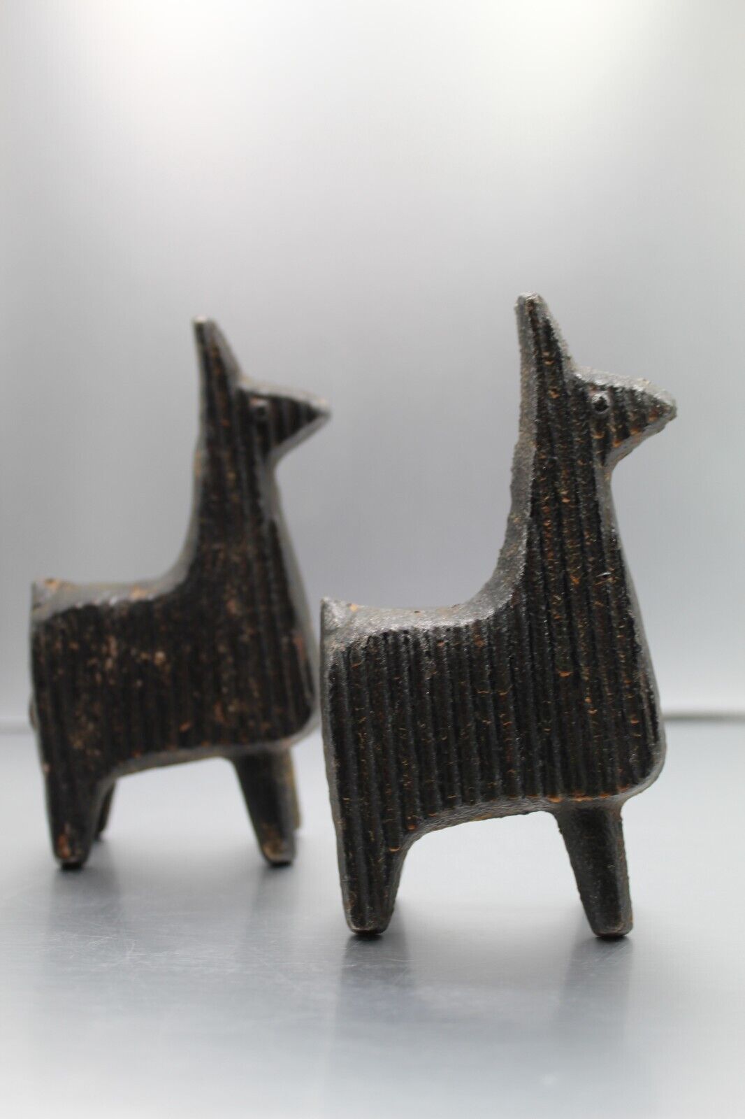 Pair 2 Corrugated Cast Iron Llama Paperweight Figurines 771g