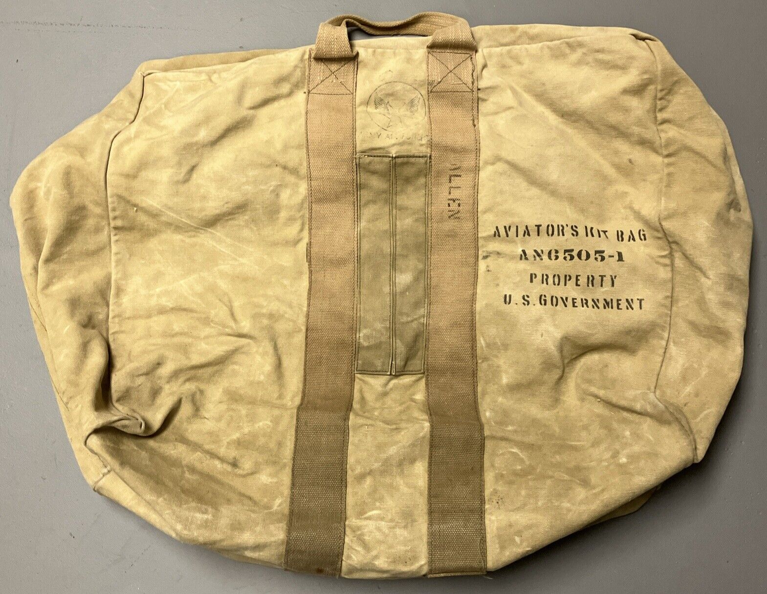 Vintage WWII Aviators Kit Bag AN 6505 -1 US Air Force USAF  2 Zippers Distressed