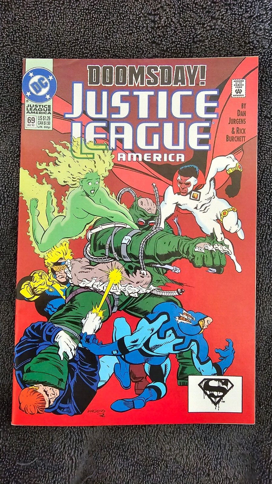 JUSTICE LEAGUE AMERICA #69 (1992) Superman, Doomsday, Dan Jurgens, DC Comics VF