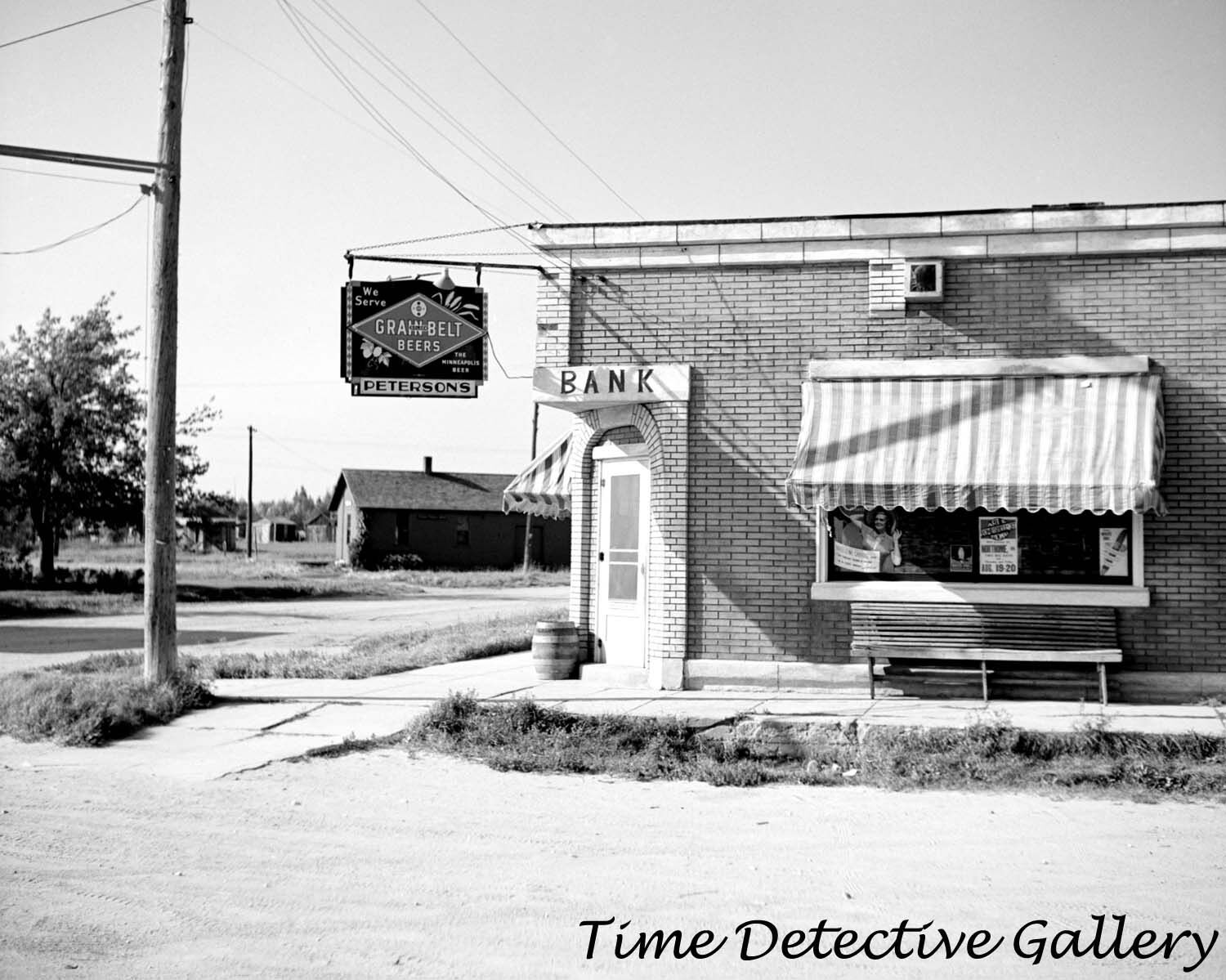 Bank/Saloon w/ Grainbelt Beer Sign, Mizpah, Minnesota -1937- Vintage Photo Print