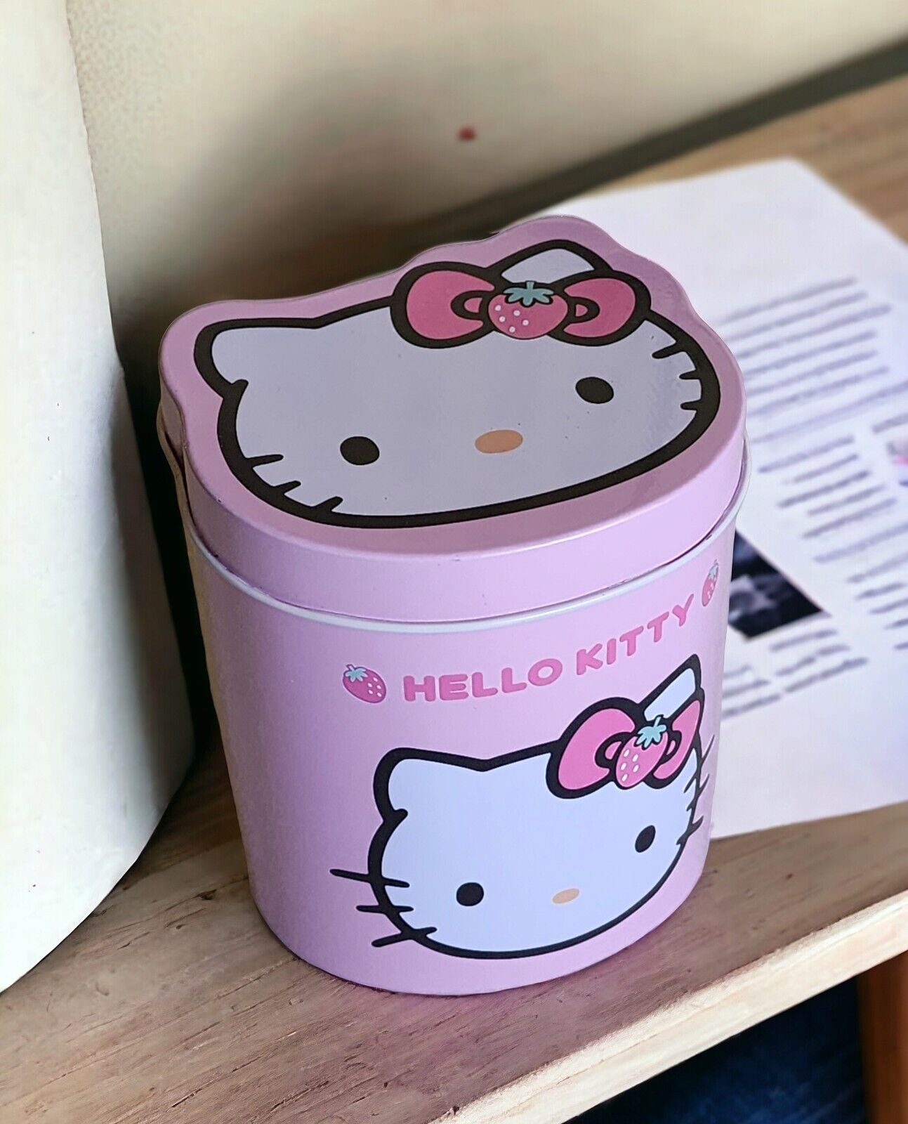 Lovely Cartoon Hello Kitty Small Candy 🍬 Cookies Tin, Gift Box