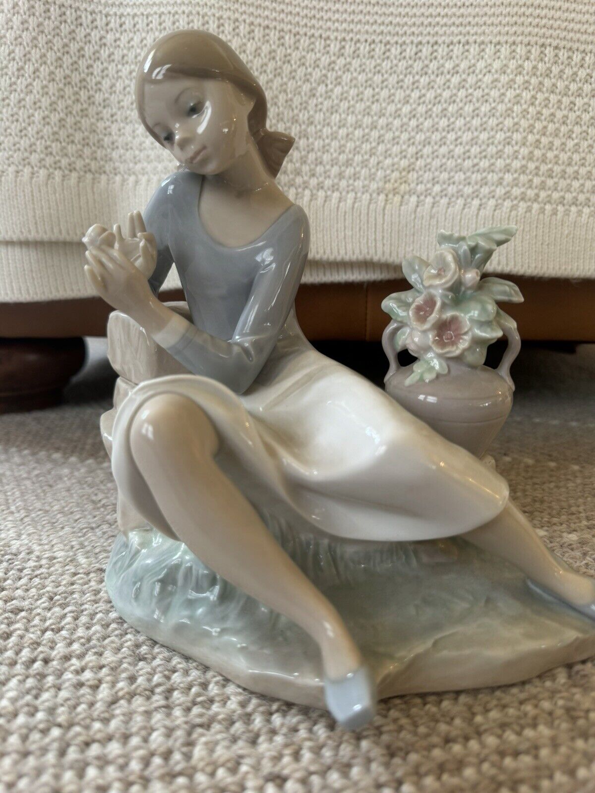 Lladro Large Figurine Girl Leaning On Bench With Flowers