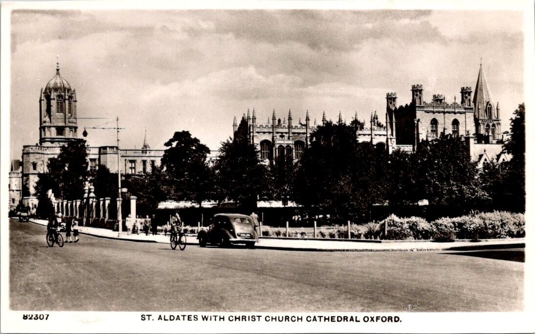 Vintage real photo postcard-ST. ALDATES WITH CHRIST CHURCH CATHEDRAL OXFORD 1950