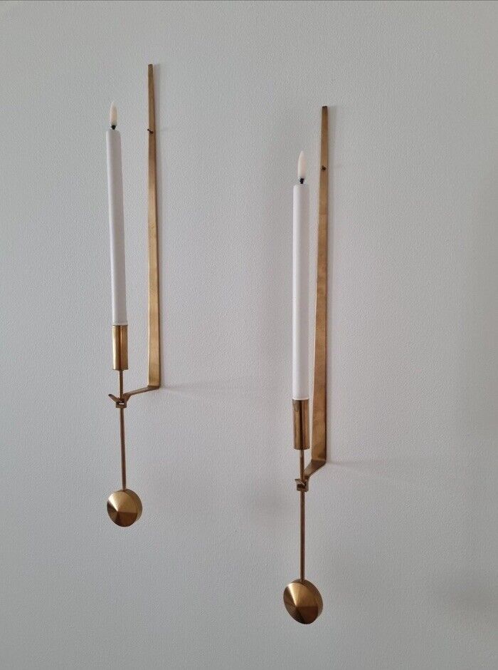 Skultuna 1607 - Sweden - Two brass candlesticks for wall hanging - PIERRE FORSEL