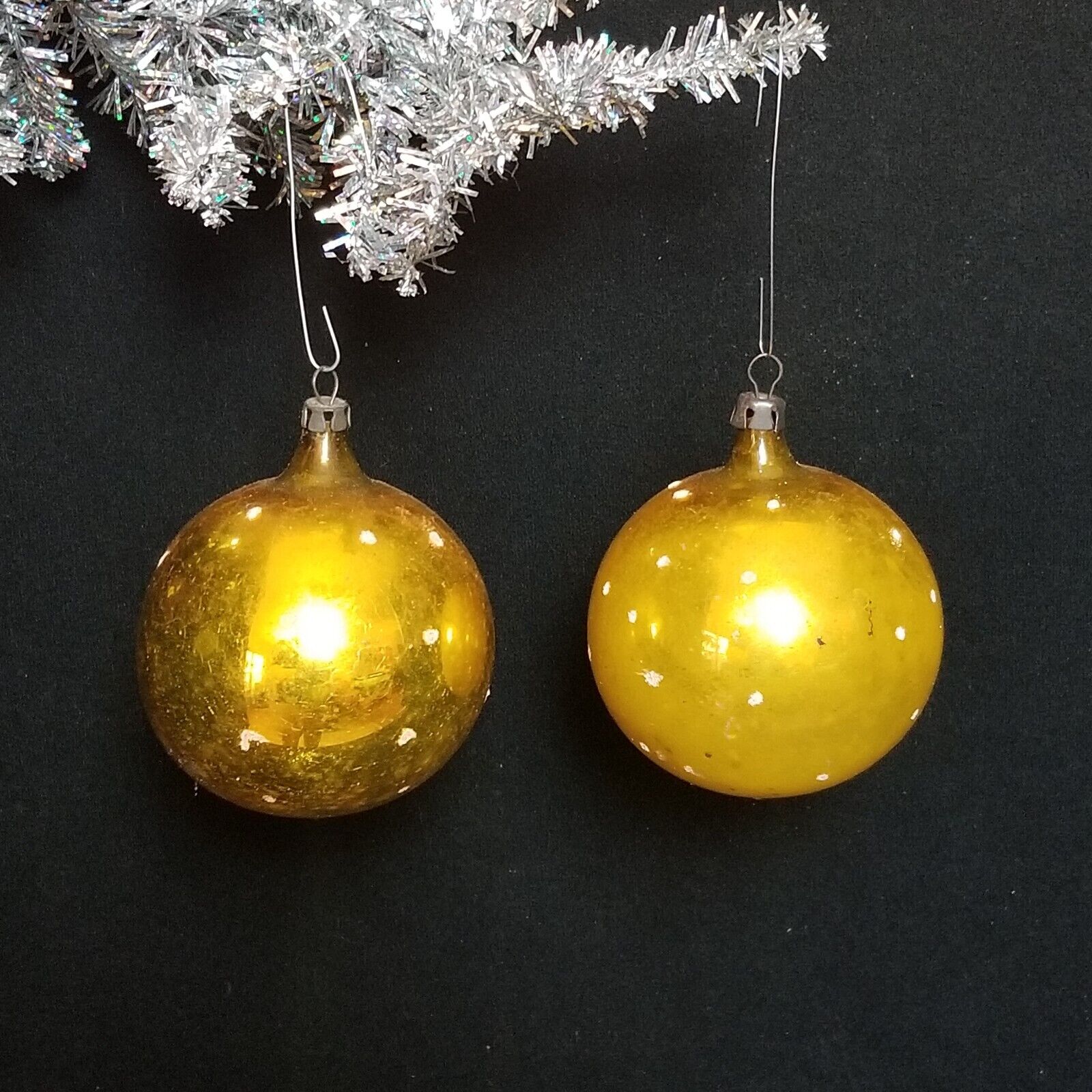 Vintage Gold With White Dots Mercury Glass Ball Christmas Ornaments Poland 3\