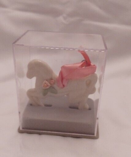 CAROUSEL HORSE ORNAMENT 1928 JEWELRY CO PORCELAIN