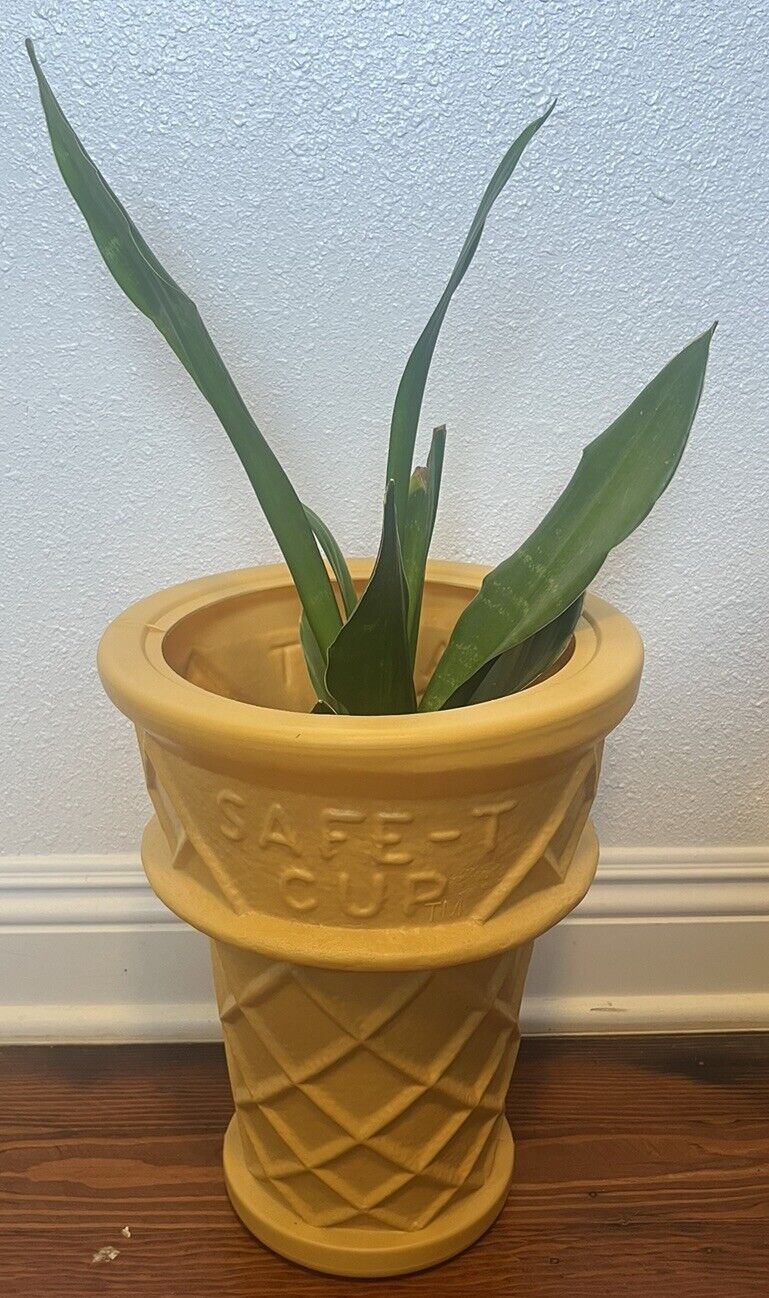 Blow Mold Giant Plastic Safe T Cup Cone Bottom Planter Barrel-PLANT NOT INCLUDED
