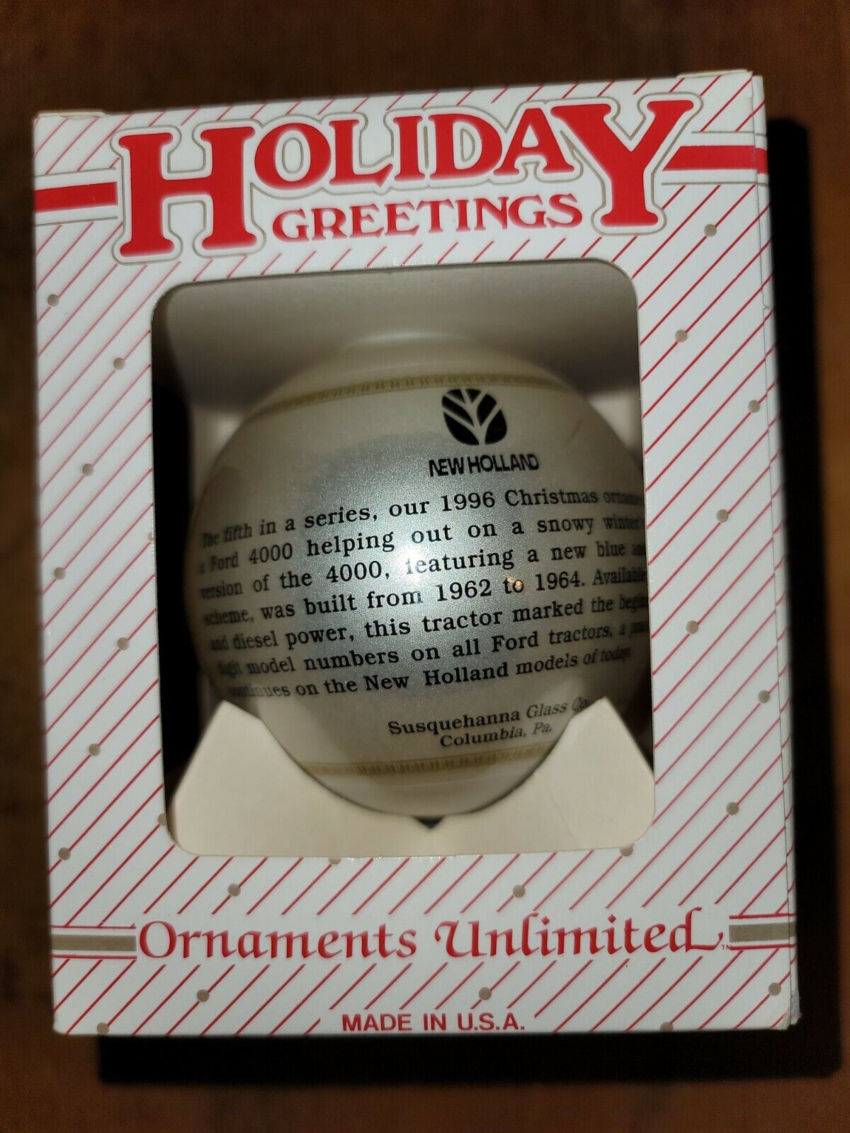 VINTAGE New Holiday Greetings 1996 New Holland Christmas Ornaments Unlimited