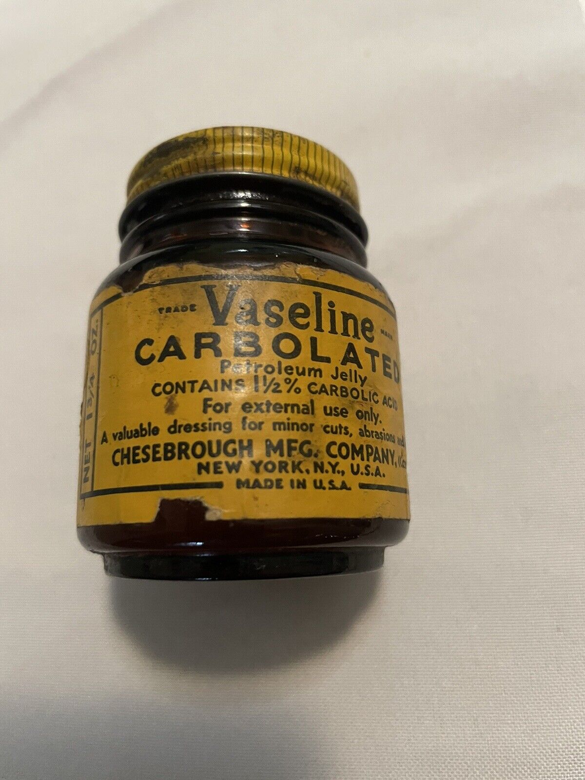 Vintage VASELINE Carbolated PETROLEUM JELLY JAR Bottle CHESEBROUGH PONDS INC.