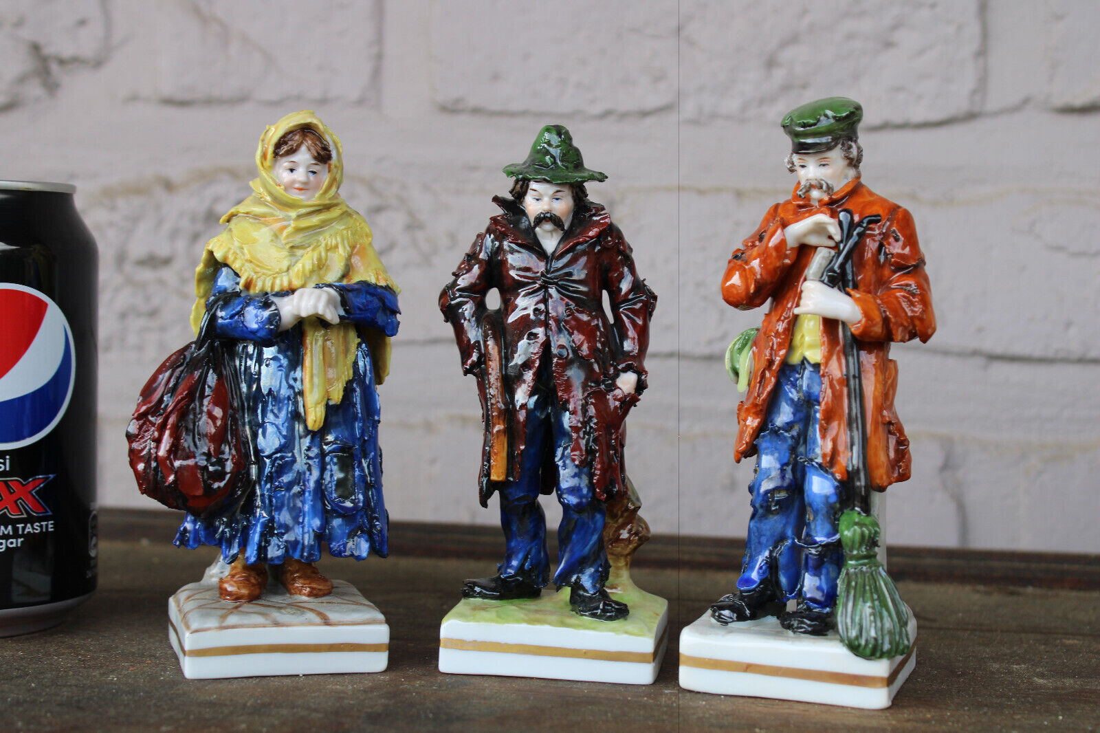 German scheibe alsbach marked porcelain clochard family statue figurines