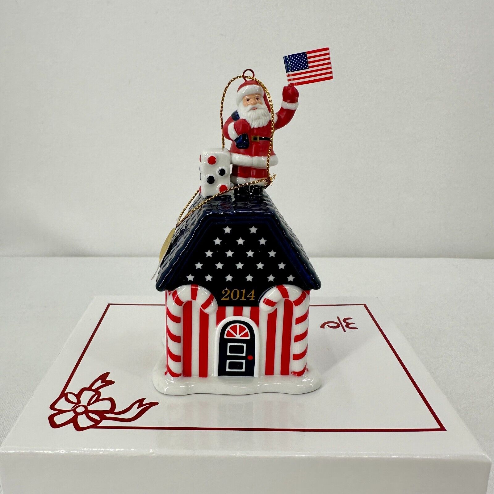 2014 Danbury Mint Santa\'s Visit Annual Patriotic Ornament Original with Box