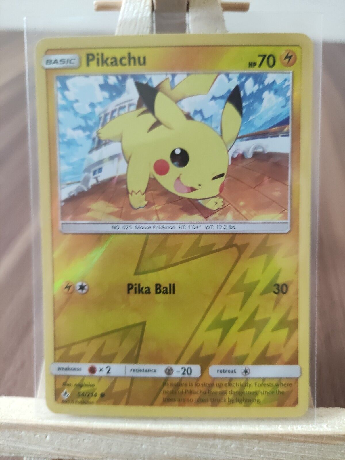 Pikachu 54/214 Unbroken Bonds Reverse Holo Pokemon Card