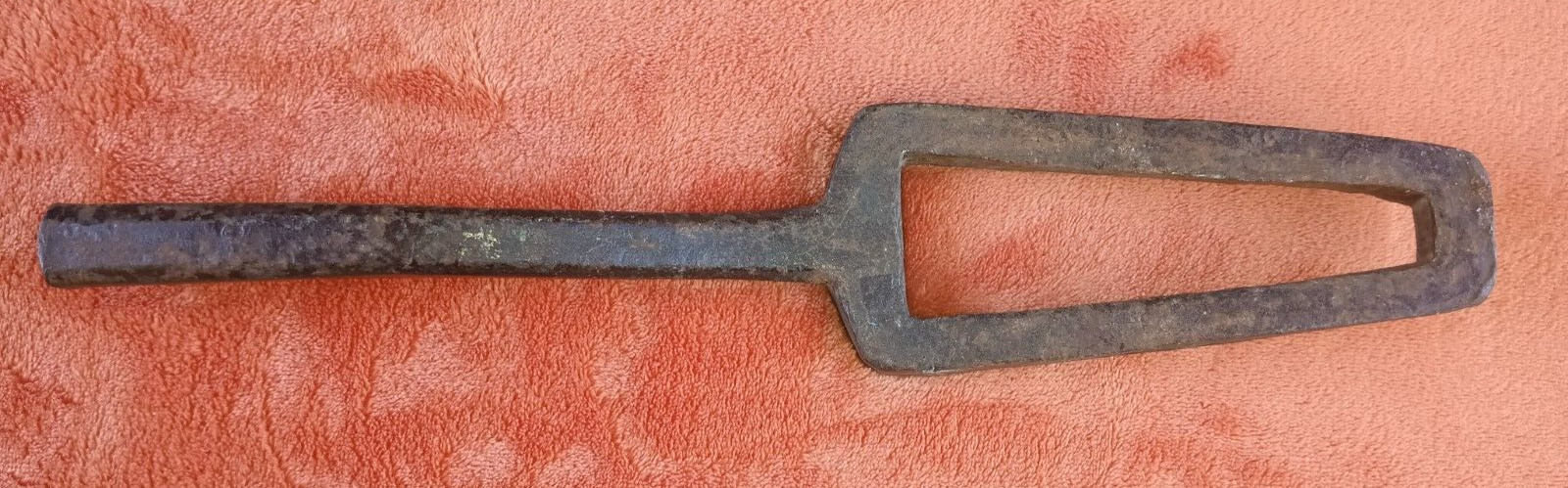 Antique Vintage Wrought Iron Blacksmith Tool? 13\