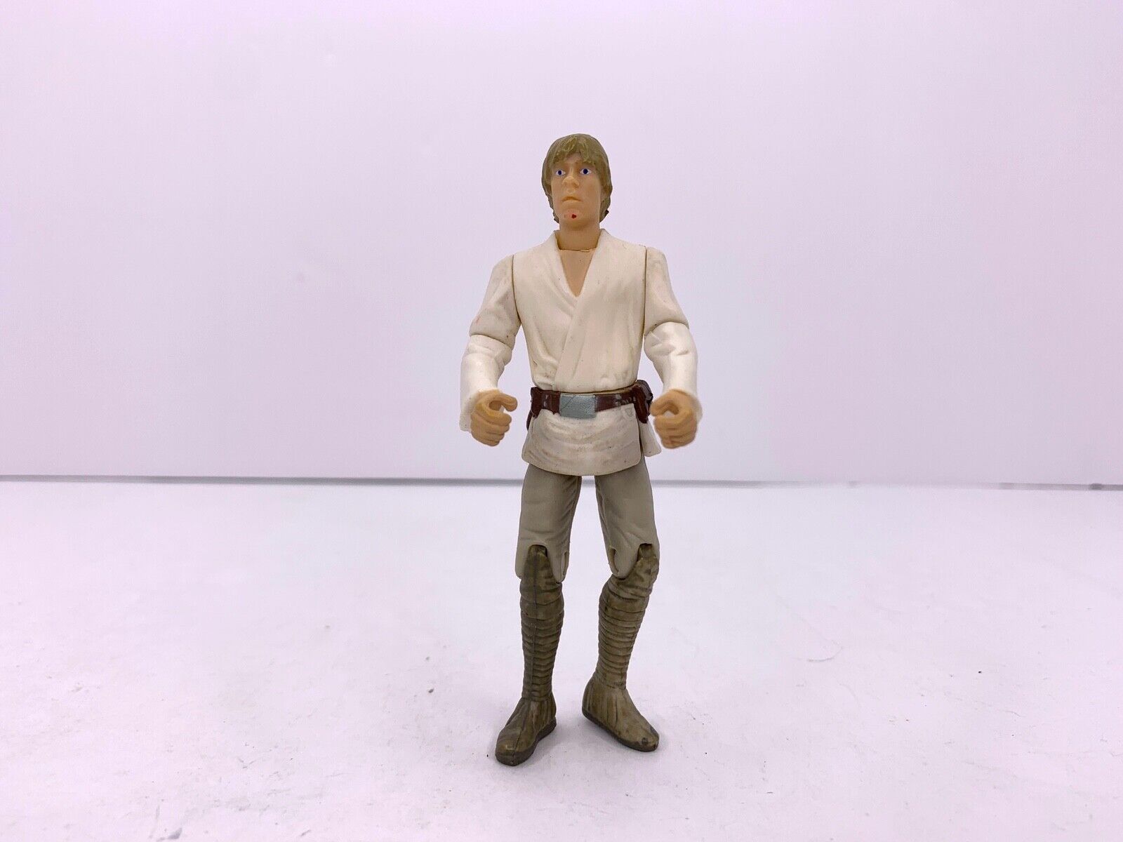 1999 Hasbro Star Wars Luke Skywalker Action Figure 3.75\