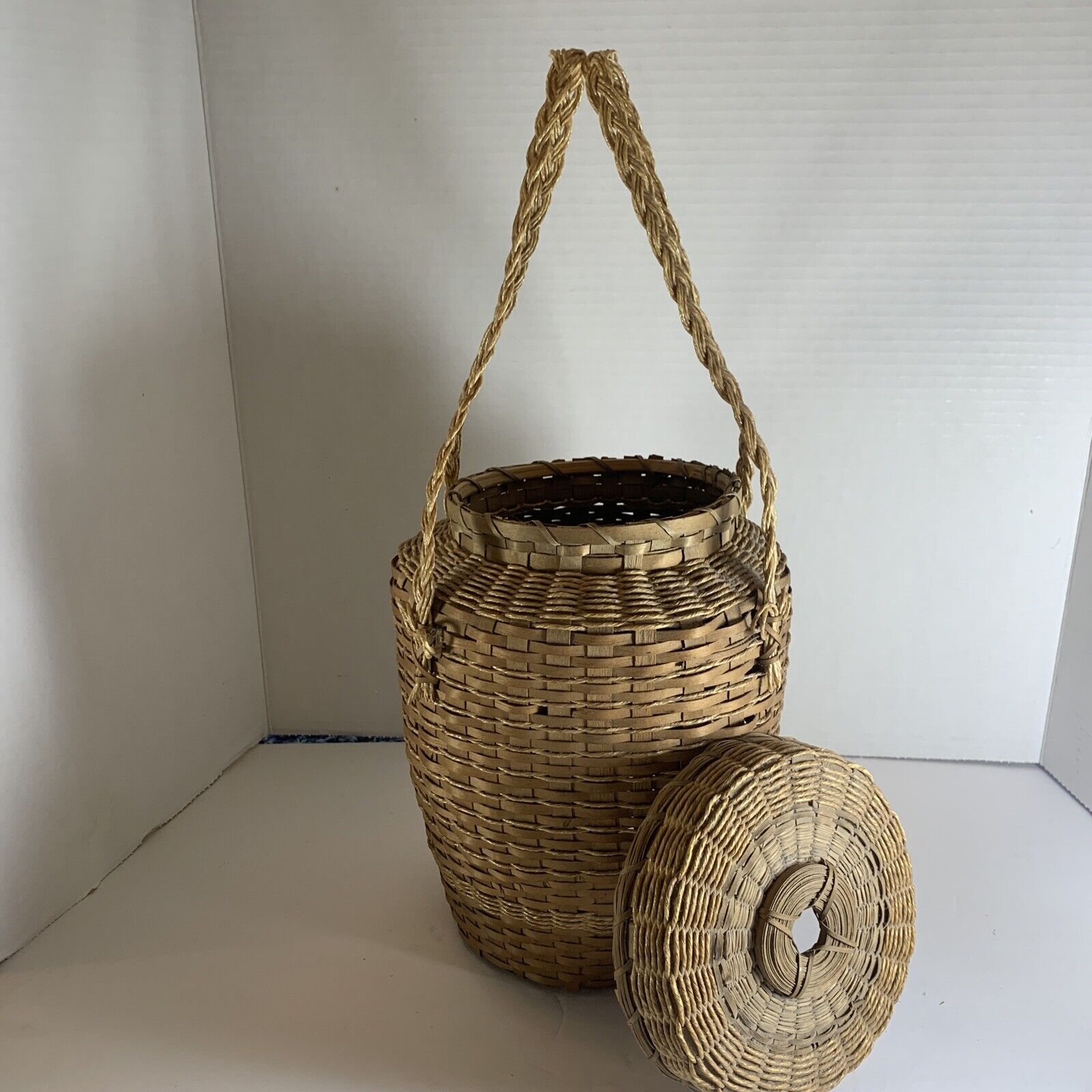 Vtg Native American Yarn Basket~Splint Ash Sweet Grass Lidded Lg 9.5” EUC