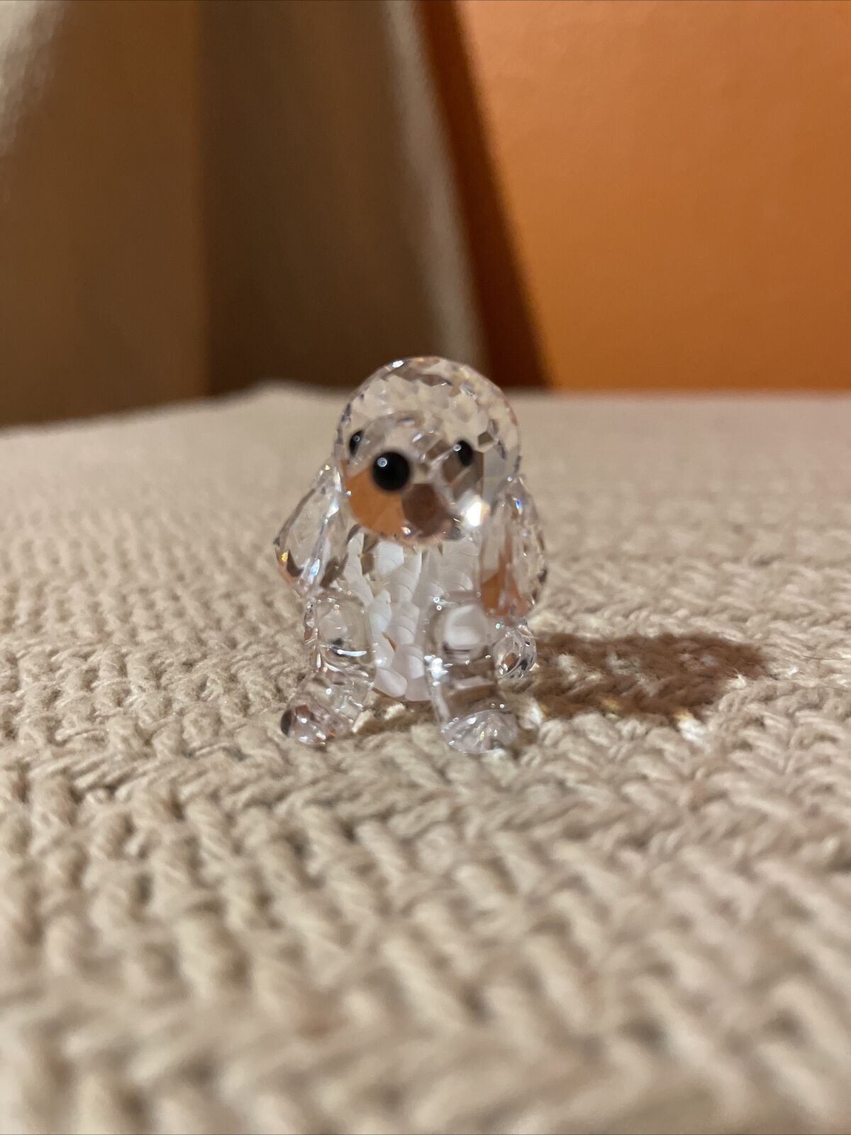 SWAROVSKI Crystal BEAGLE Puppy Frosted Tail Figurine