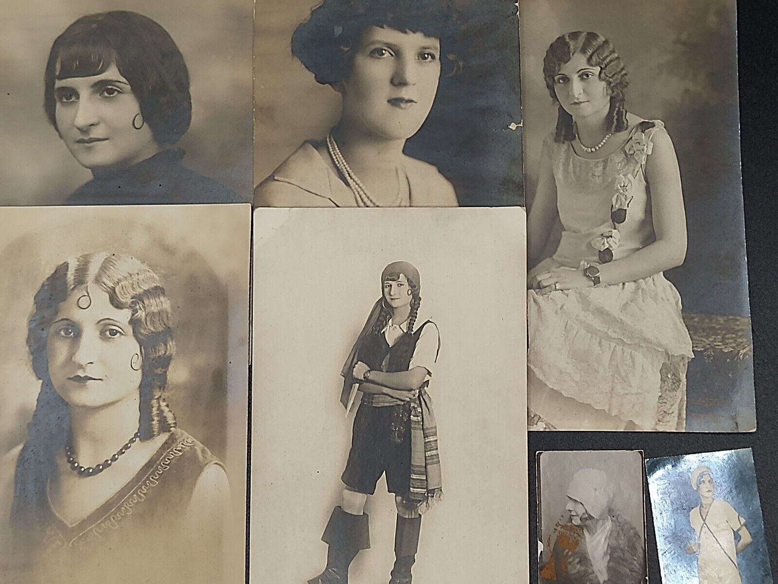 1920\'s Roaring 20\'s Flapper Girl Photos, Dresses, Hair B&W & Sepia Lot