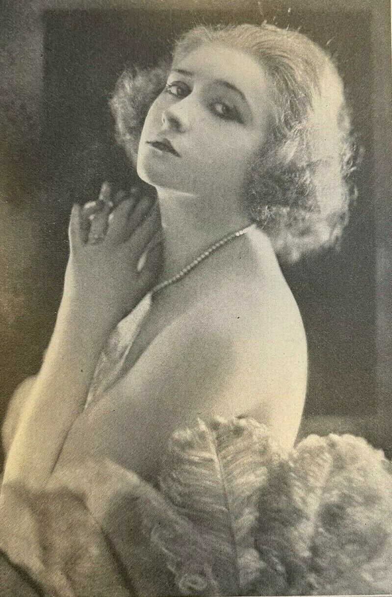 1921 Vintage Magazine Illustration Actress Alva Fenton